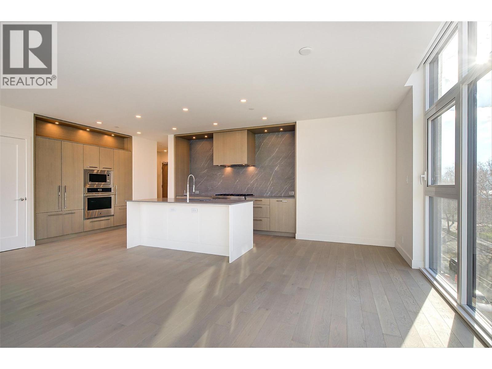 3389 Lakeshore Road Unit# 416, Kelowna
