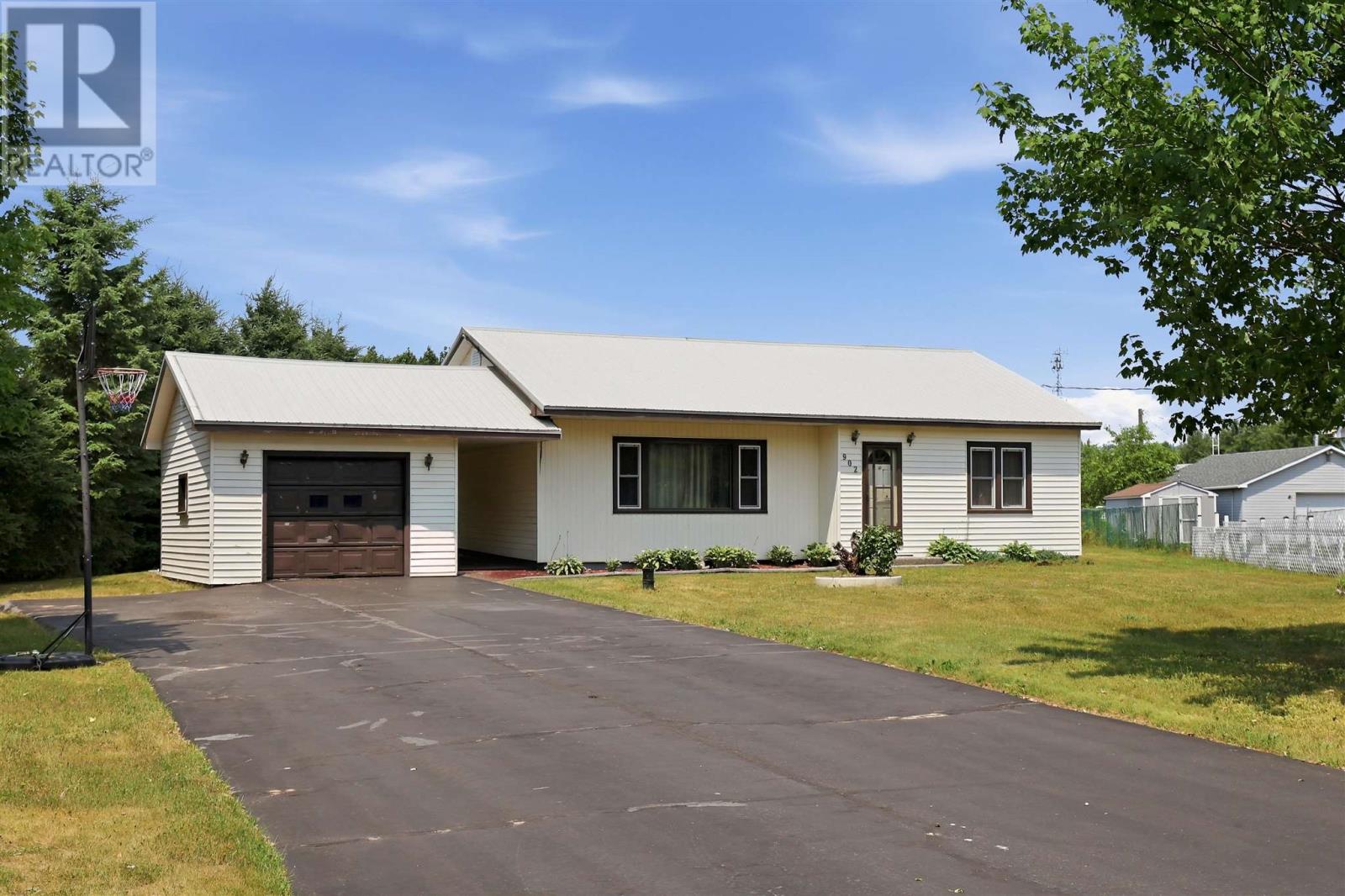 902 Frontenac ST, Sault Ste. Marie, Ontario