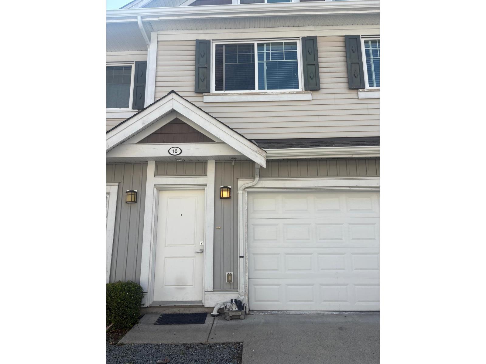 16 30748 CARDINAL AVENUE AVENUE, Abbotsford