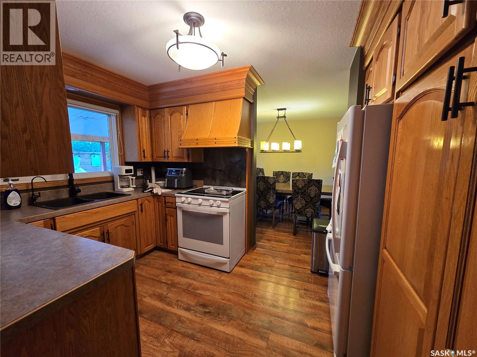 337 Matador Drive, Swift Current, Saskatchewan  S9H 4R4 - Photo 8 - SK042565