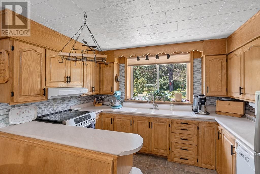 58 Blaffert, Wahnapitae, Ontario  P0M 3C0 - Photo 6 - 2129185