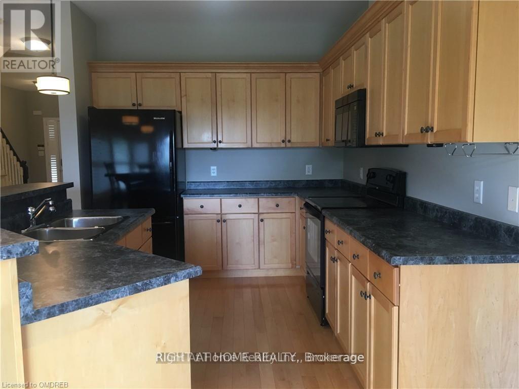 2234 Country Club Drive, Burlington, Ontario  L7M 5A8 - Photo 9 - W13564034
