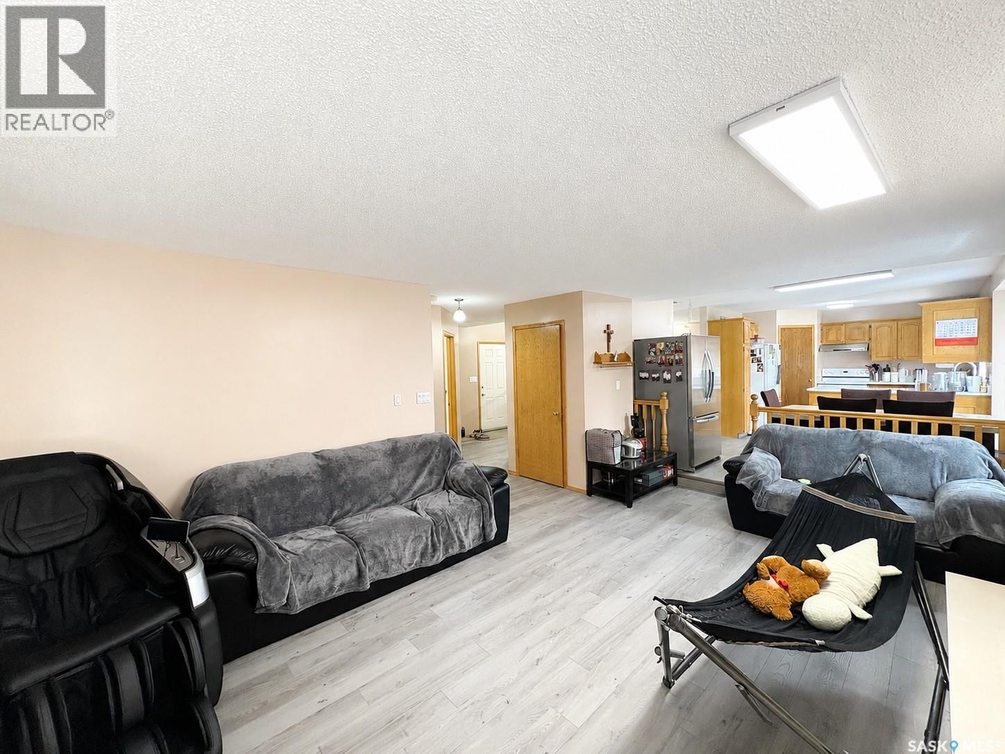 5503 Ballantine Court, Regina, Saskatchewan  S4X 4K4 - Photo 8 - SK042543