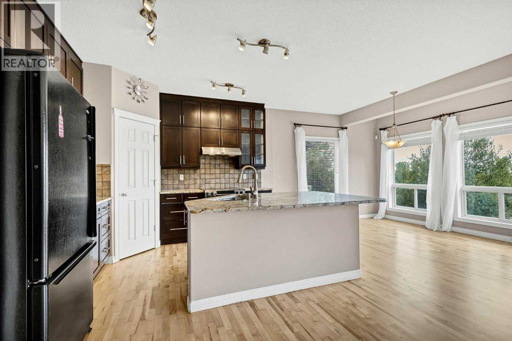 92 Everhollow Way Sw, Calgary, Alberta  T2Y 4R7 - Photo 10 - A2325977