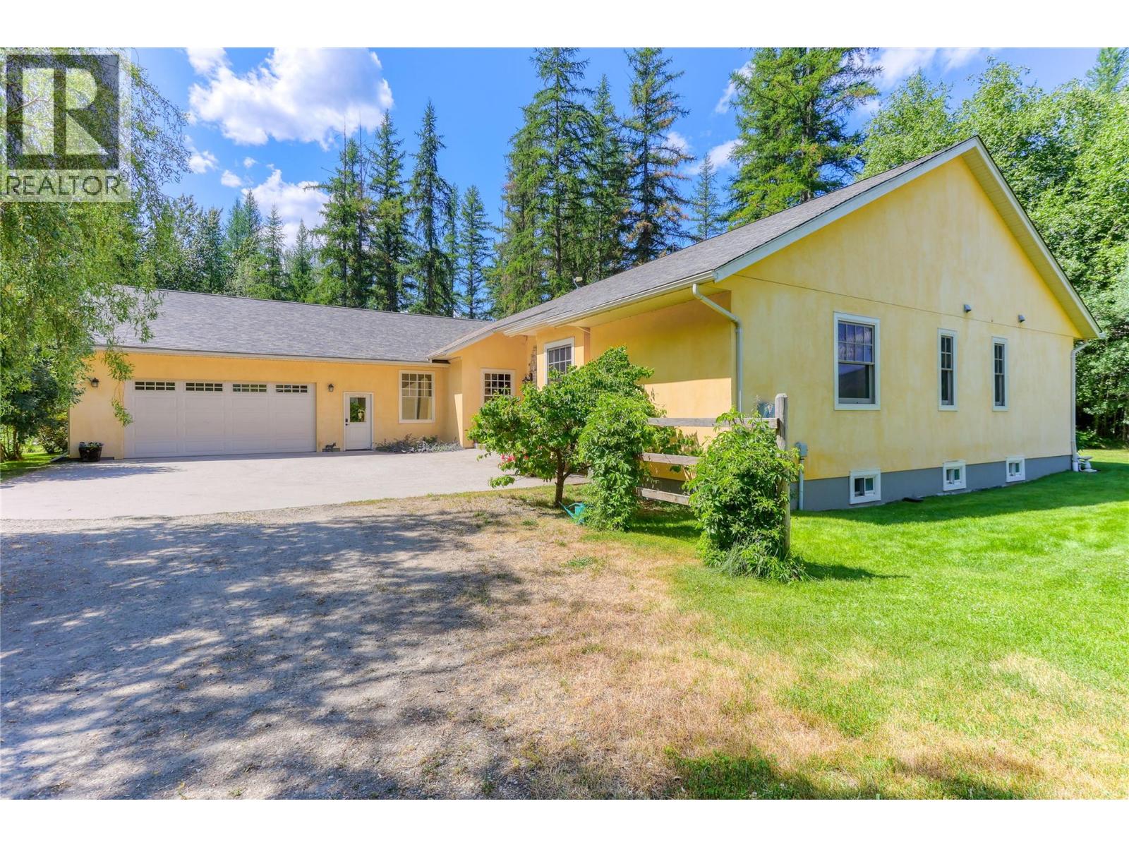 9309 Station Road, Trail, British Columbia  V1R 4W6 - Photo 11 - 10394560
