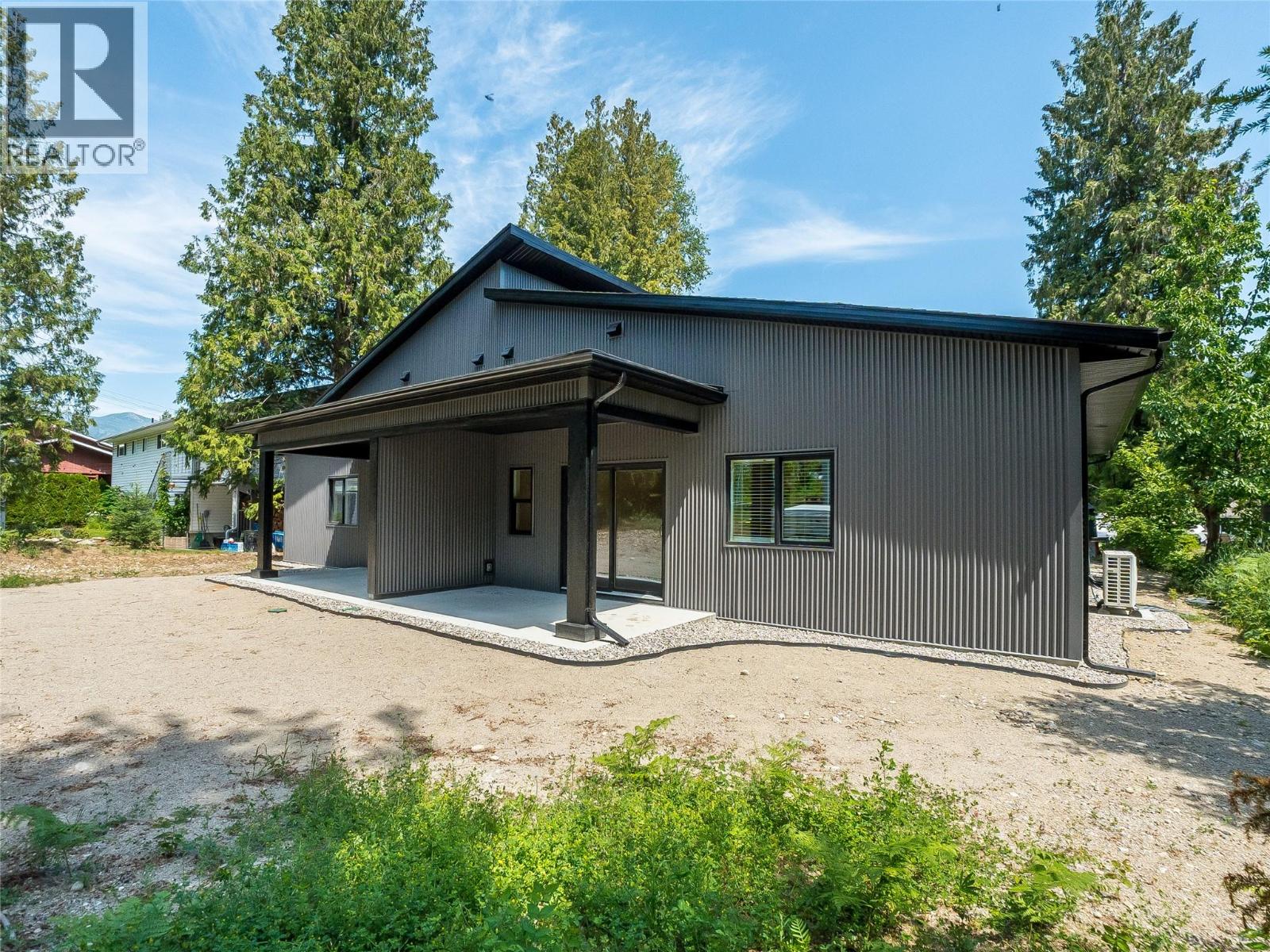 2634 9th Avenue, Castlegar, British Columbia  V1N 2Y9 - Photo 30 - 10394465