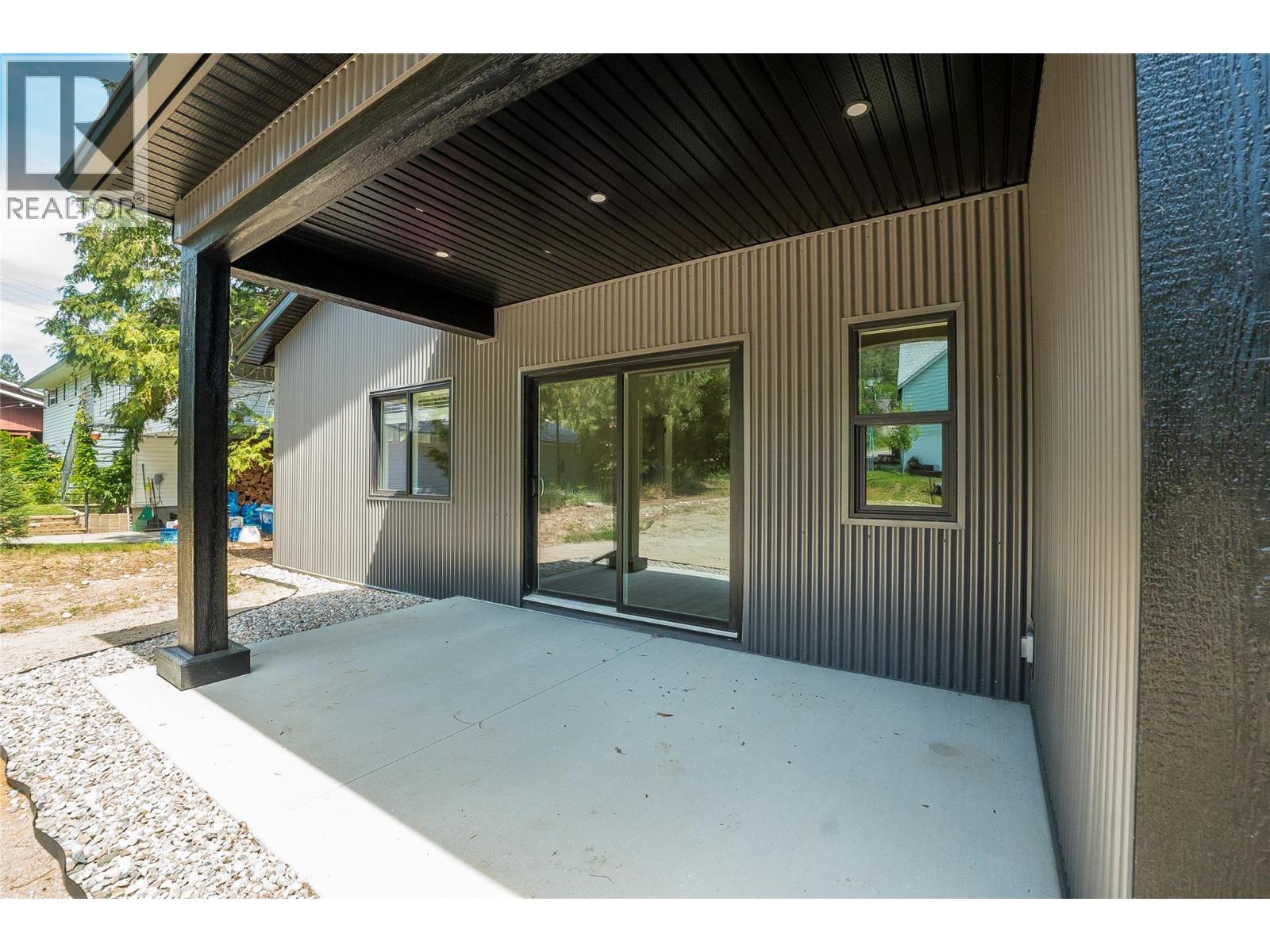 2632 9th Avenue, Castlegar, British Columbia  V1N 2Y9 - Photo 25 - 10394463