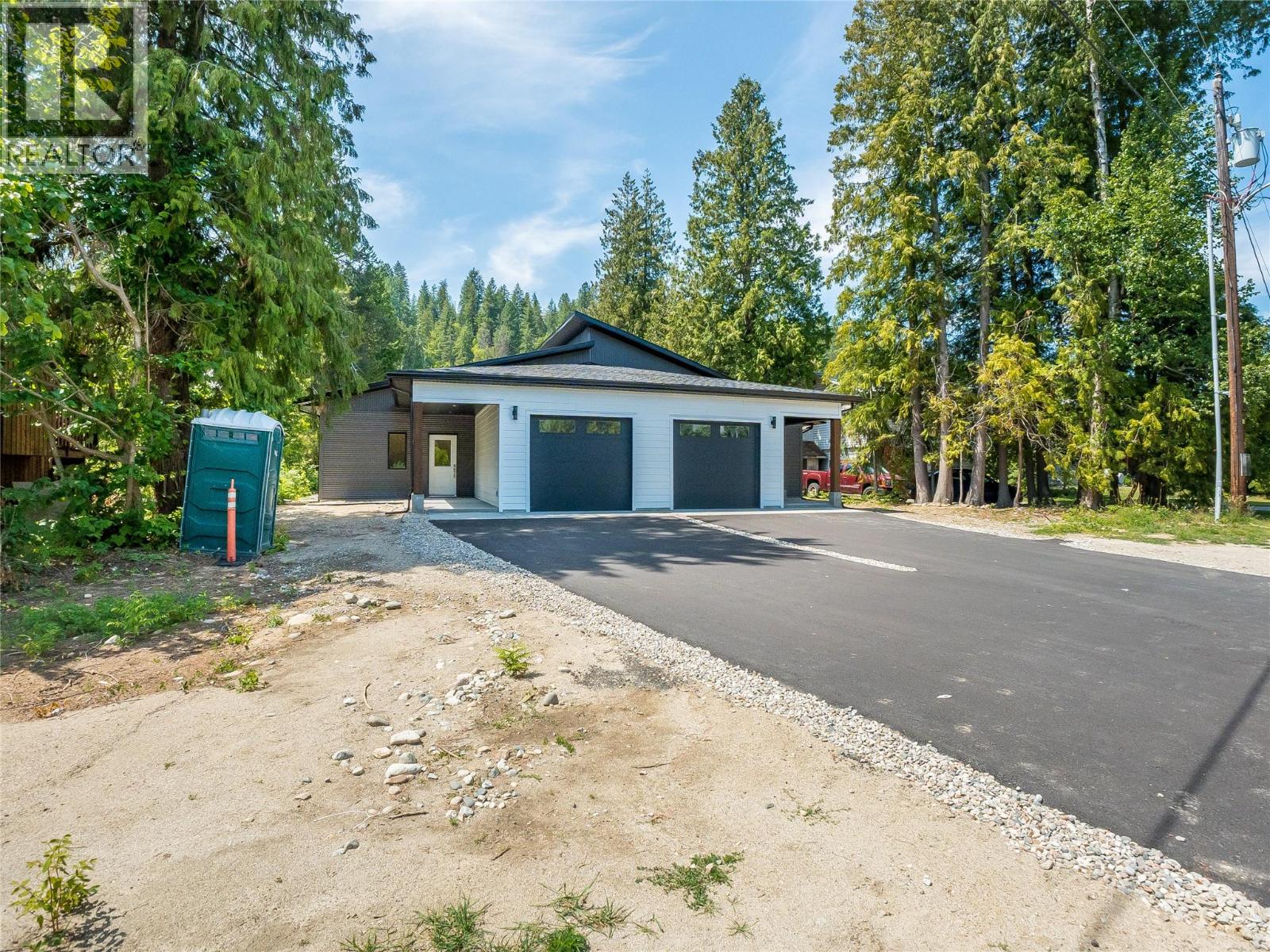 2632 9th Avenue, Castlegar, British Columbia  V1N 2Y9 - Photo 32 - 10394463