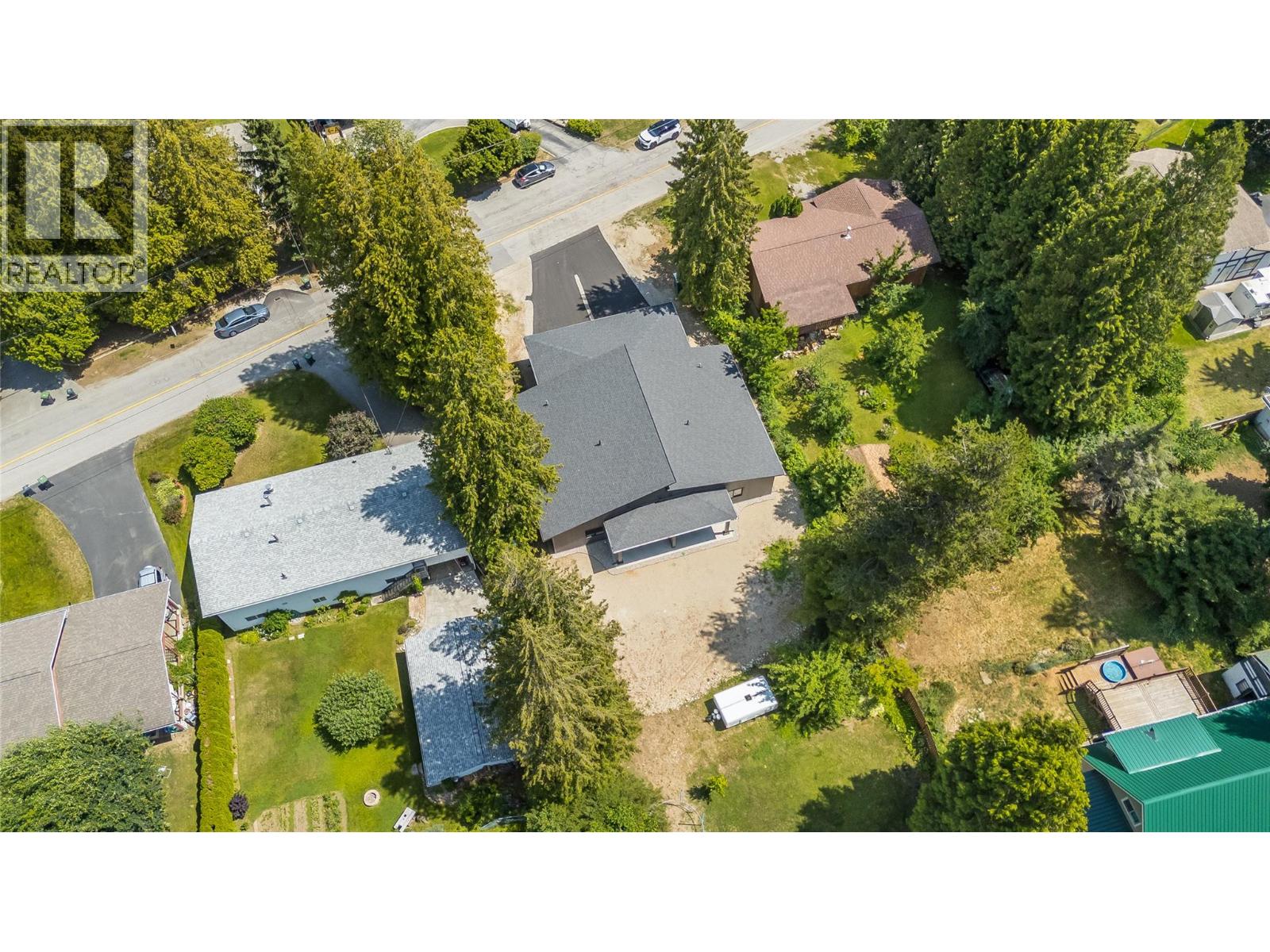 2632 9th Avenue, Castlegar, British Columbia  V1N 2Y9 - Photo 34 - 10394463
