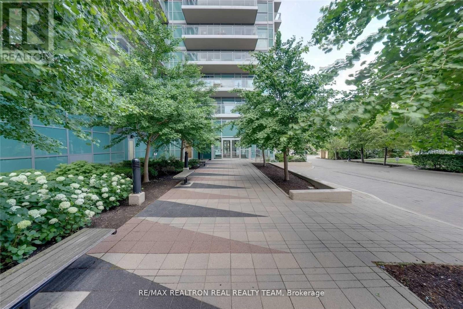 2101 - 100 WESTERN BATTERY ROAD