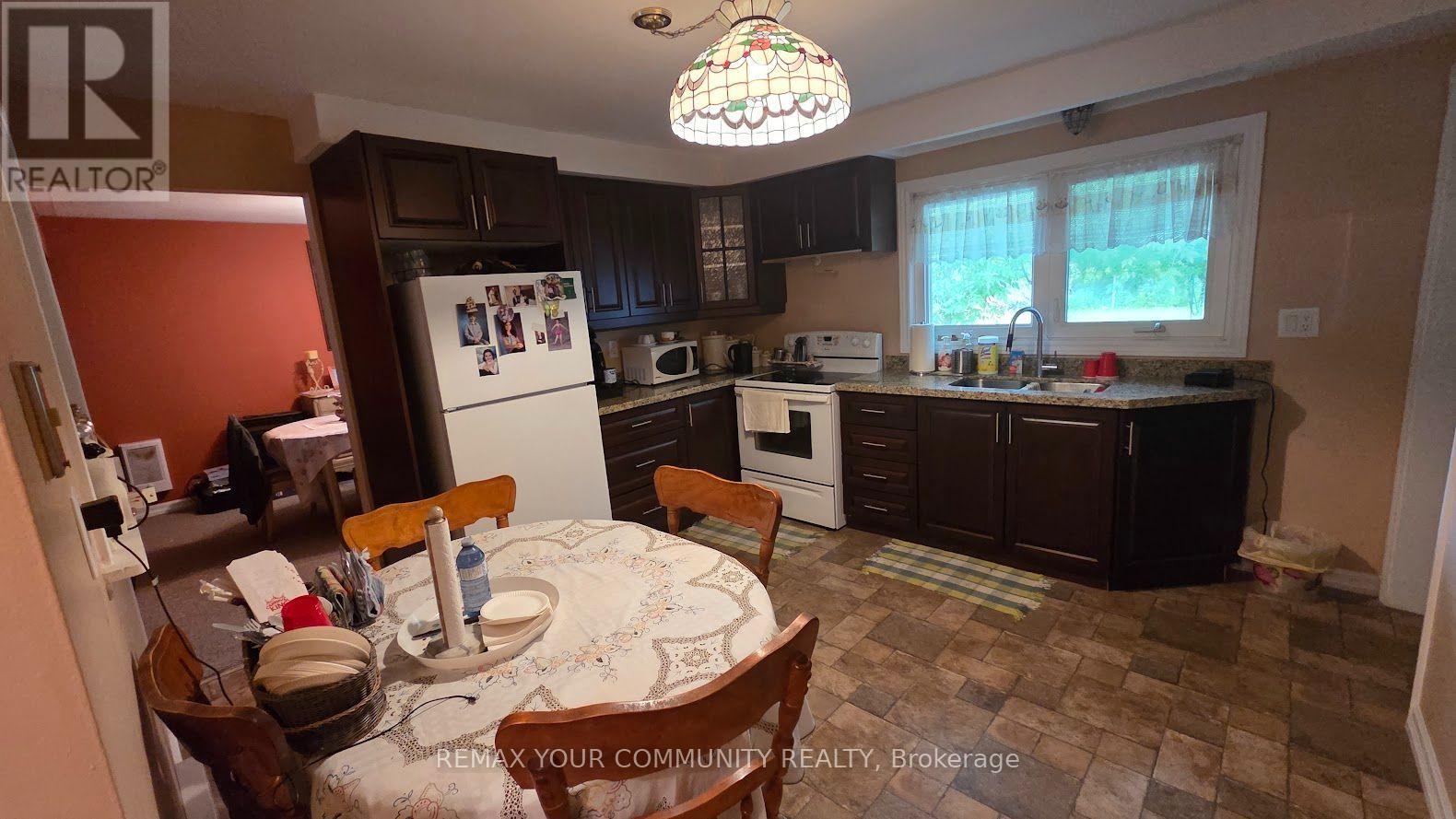 1031 Metro Road, Georgina, Ontario L4P 3E9 - Photo 15 - N13564110