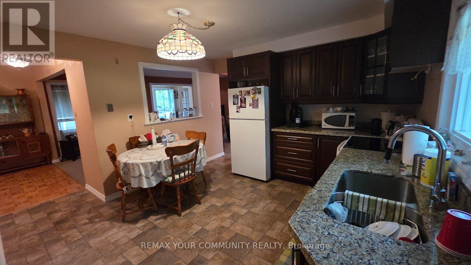 1031 Metro Road, Georgina, Ontario L4P 3E9 - Photo 19 - N13564110
