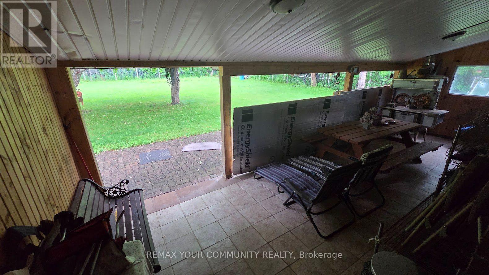 1031 Metro Road, Georgina, Ontario L4P 3E9 - Photo 8 - N13564110