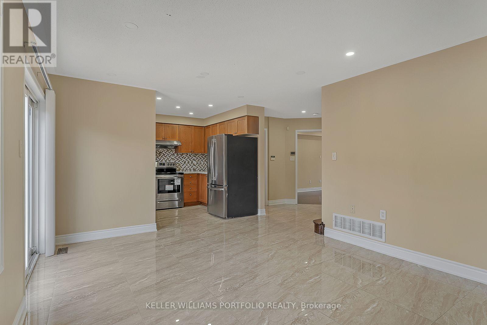 99 Dells Crescent, Brampton, Ontario  L7A 2R4 - Photo 10 - W13564048