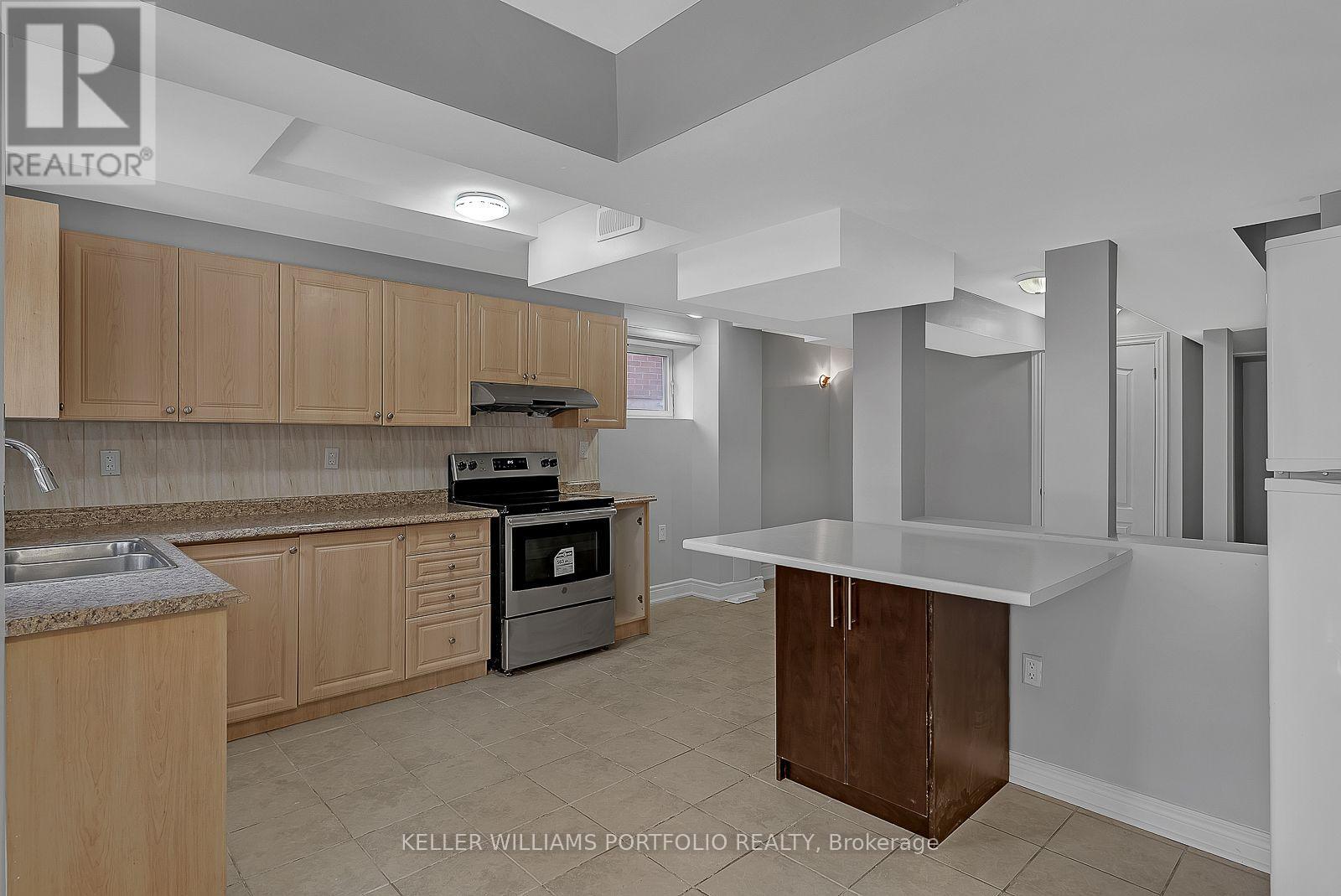 99 Dells Crescent, Brampton, Ontario  L7A 2R4 - Photo 29 - W13564048