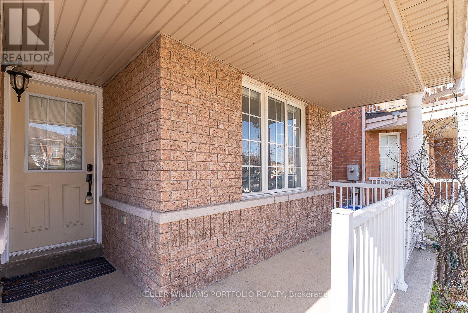 99 Dells Crescent, Brampton, Ontario  L7A 2R4 - Photo 3 - W13564048