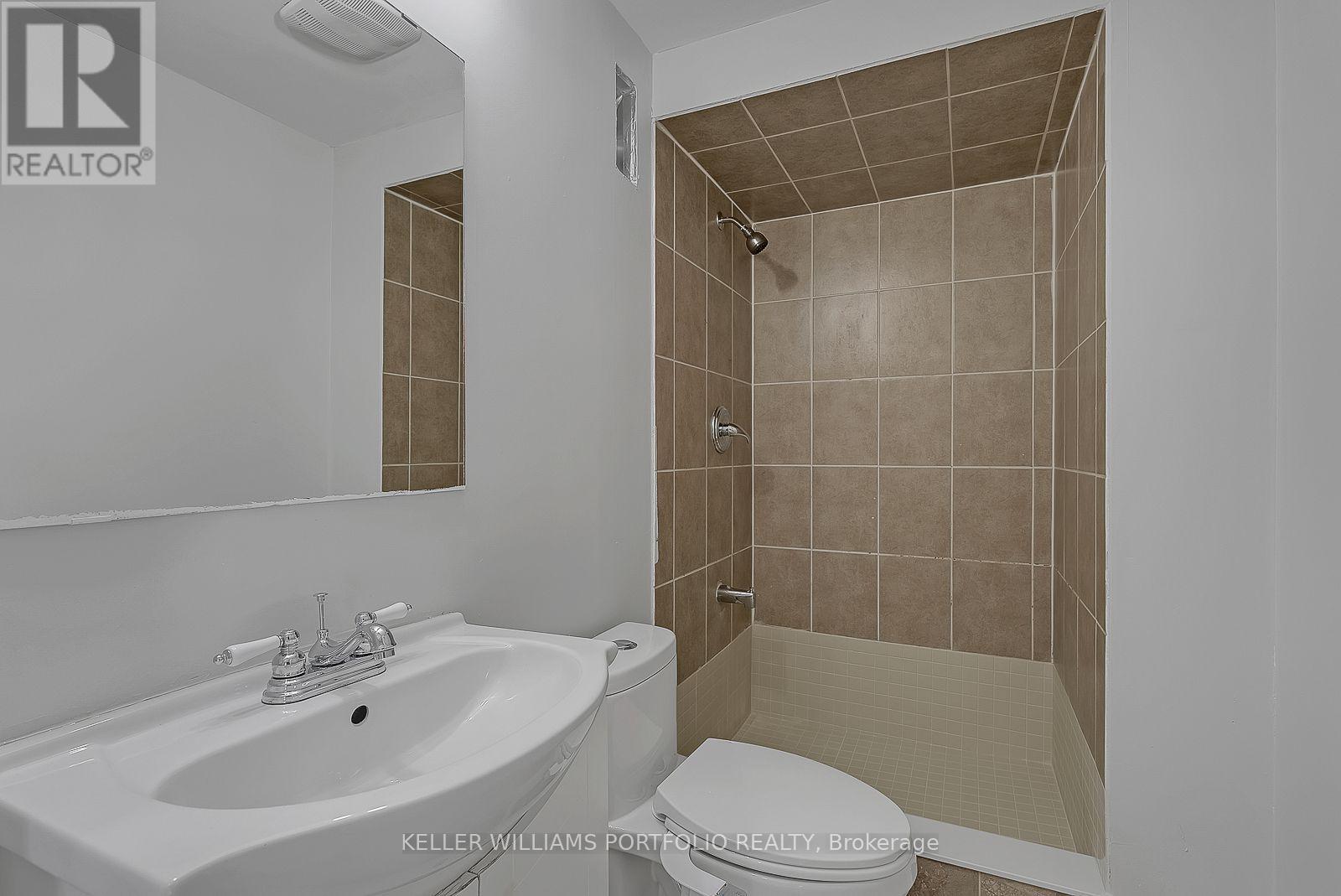 99 Dells Crescent, Brampton, Ontario  L7A 2R4 - Photo 33 - W13564048