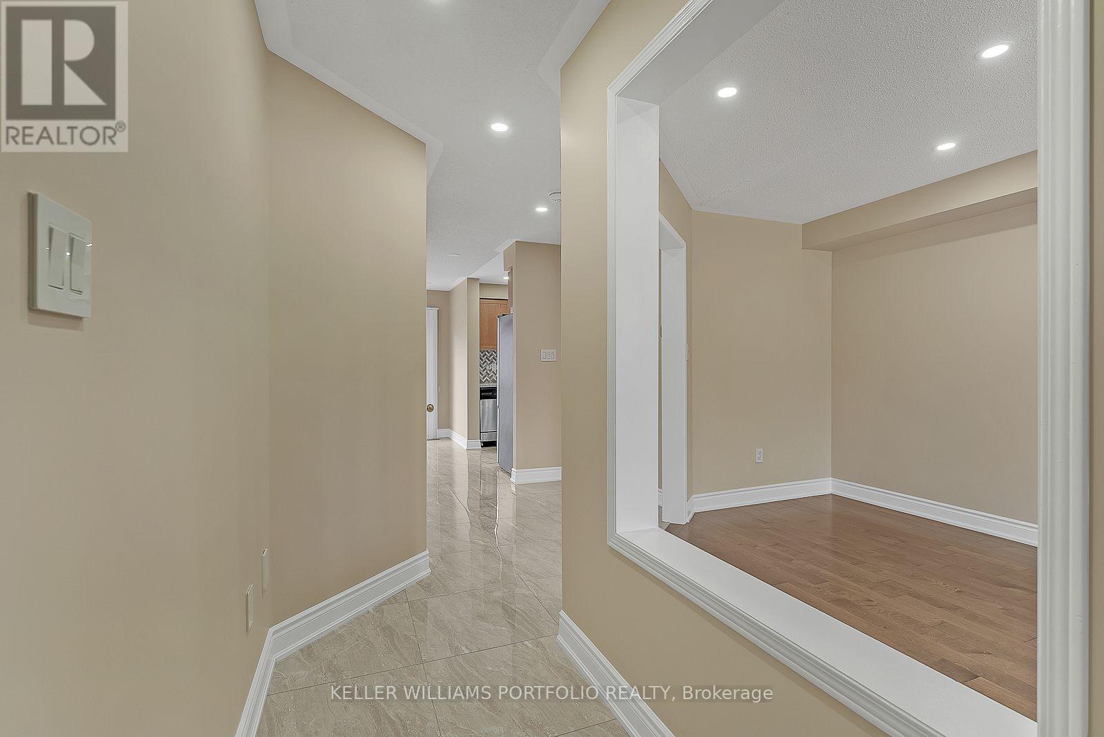 99 Dells Crescent, Brampton, Ontario  L7A 2R4 - Photo 4 - W13564048