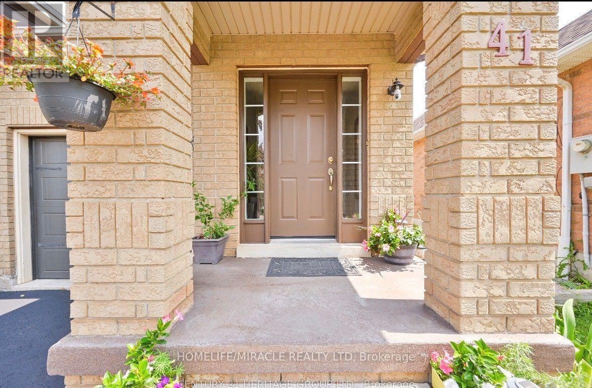 41 MILKWEED CRESCENT, Brampton, Ontario