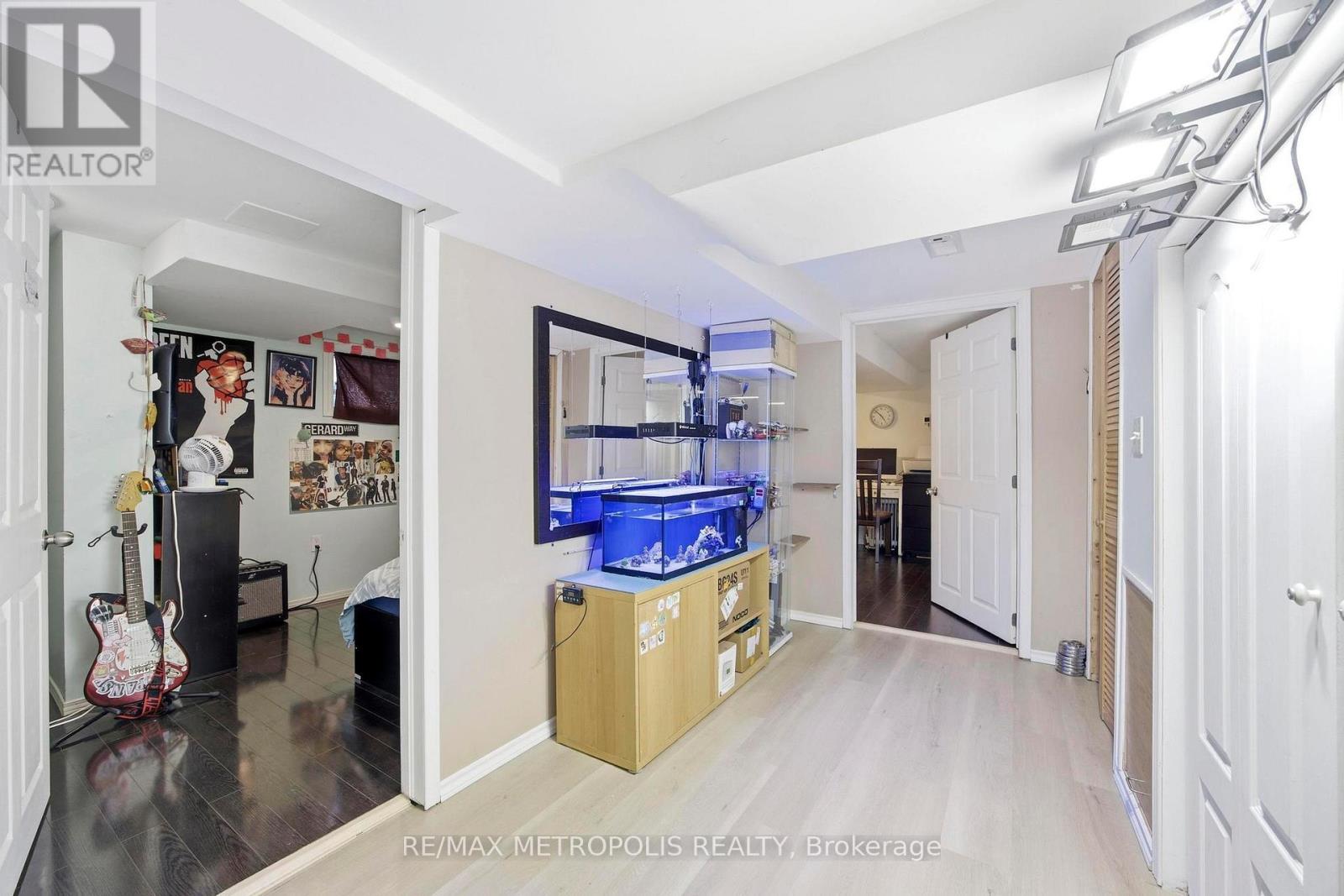 Basement - 11 Rambler Place, Toronto, Ontario  M3L 1N6 - Photo 28 - W13564124