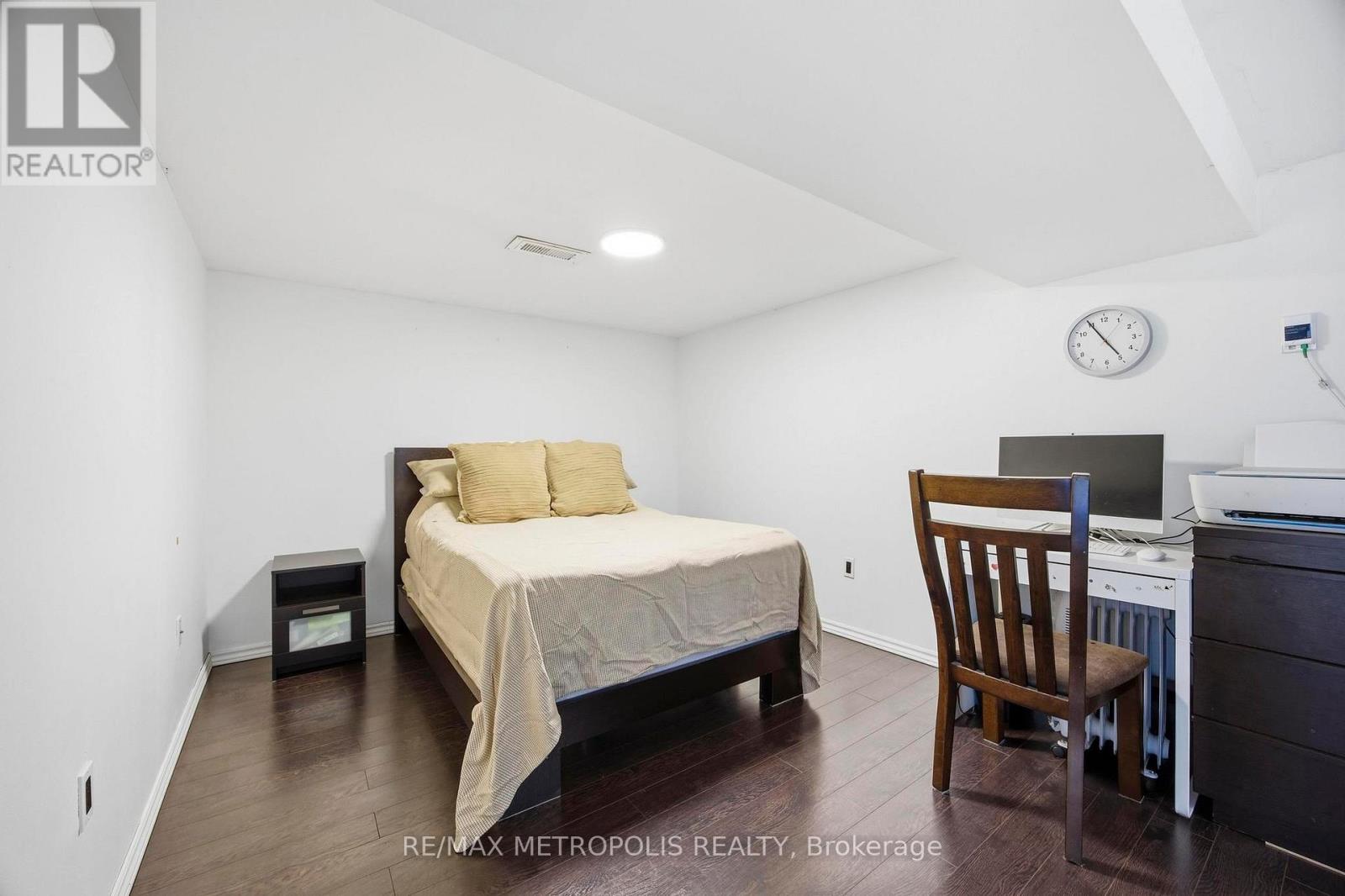 Basement - 11 Rambler Place, Toronto, Ontario  M3L 1N6 - Photo 32 - W13564124
