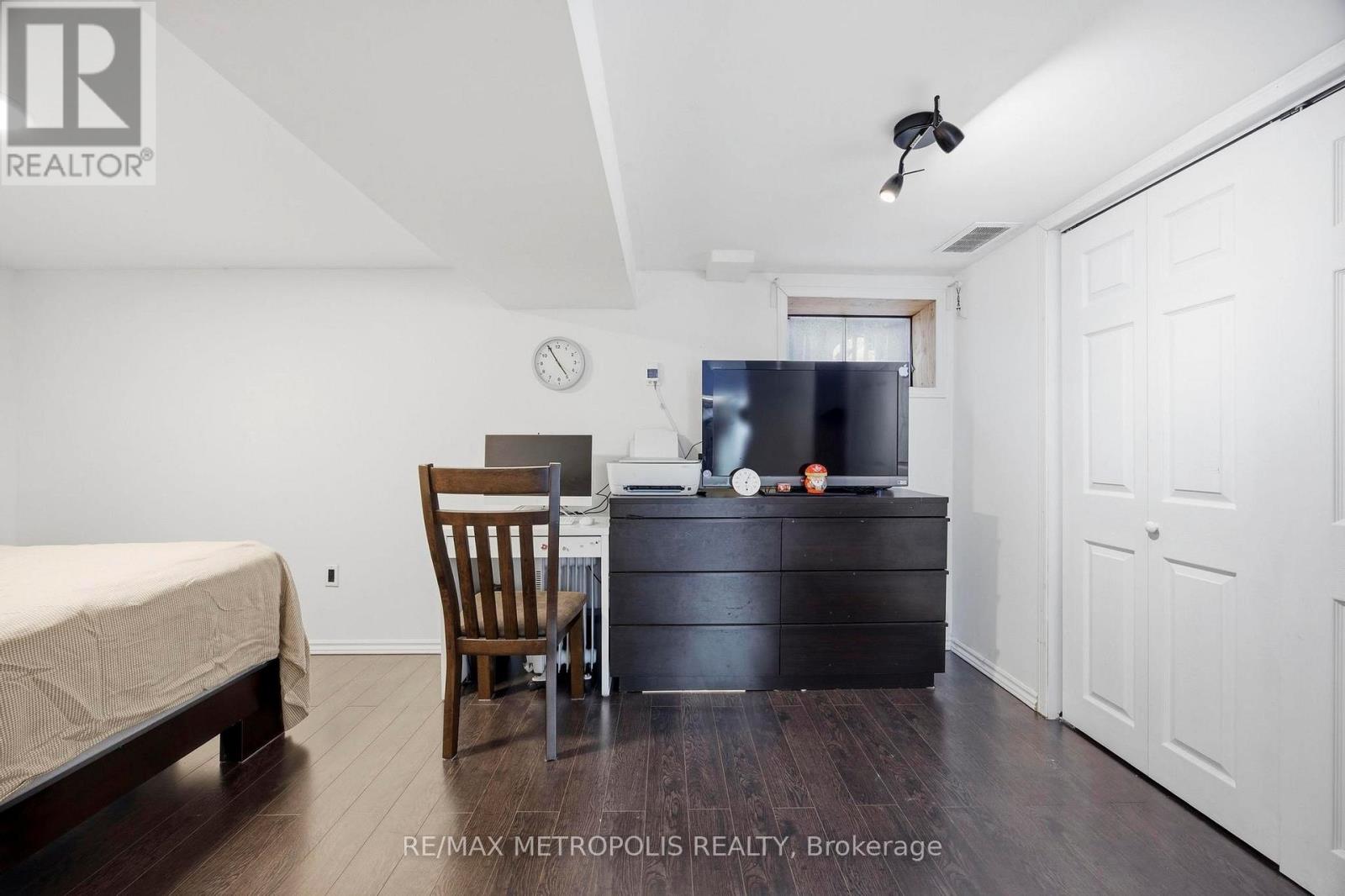 Basement - 11 Rambler Place, Toronto, Ontario  M3L 1N6 - Photo 33 - W13564124