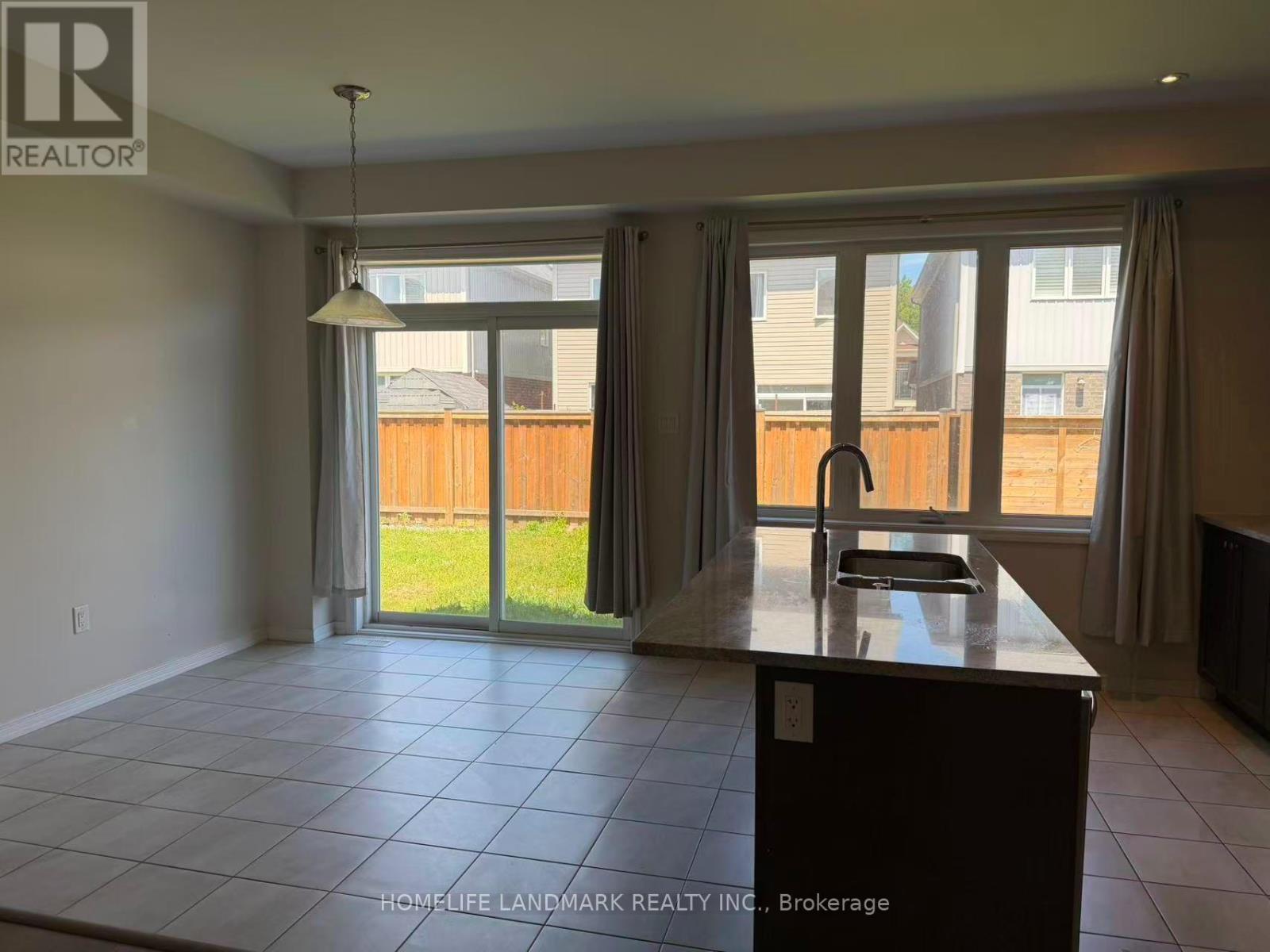 8761 Sourgum Avenue, Niagara Falls, Ontario  L2H 3S3 - Photo 3 - X13564058