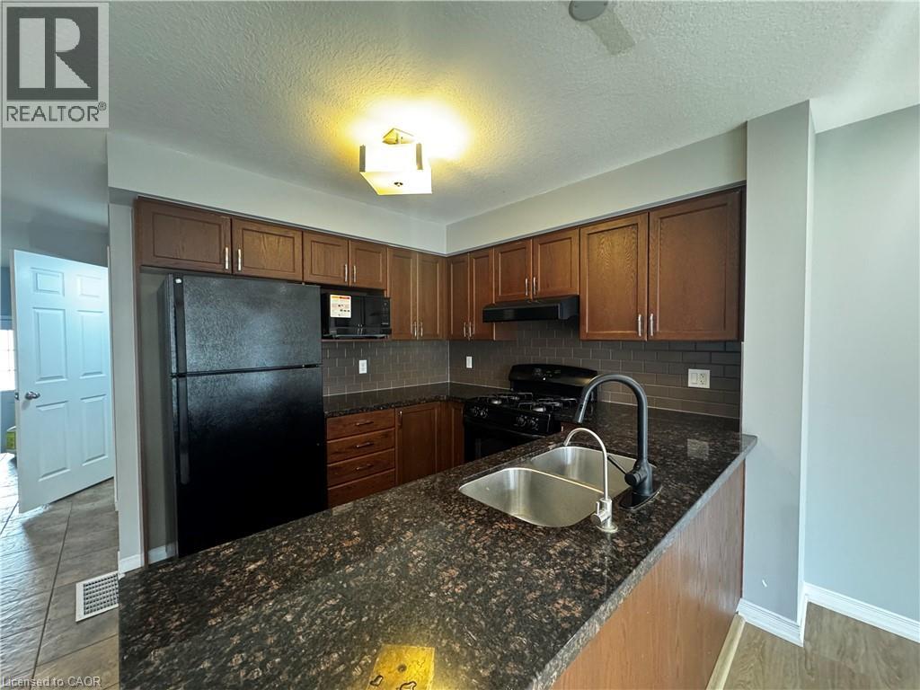 13 Sorrento Street, Kitchener, Ontario  N2R 0A4 - Photo 3 - 40840037