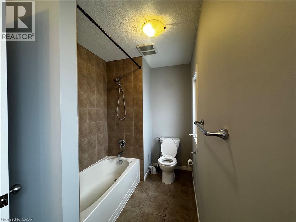 13 Sorrento Street, Kitchener, Ontario  N2R 0A4 - Photo 7 - 40840037