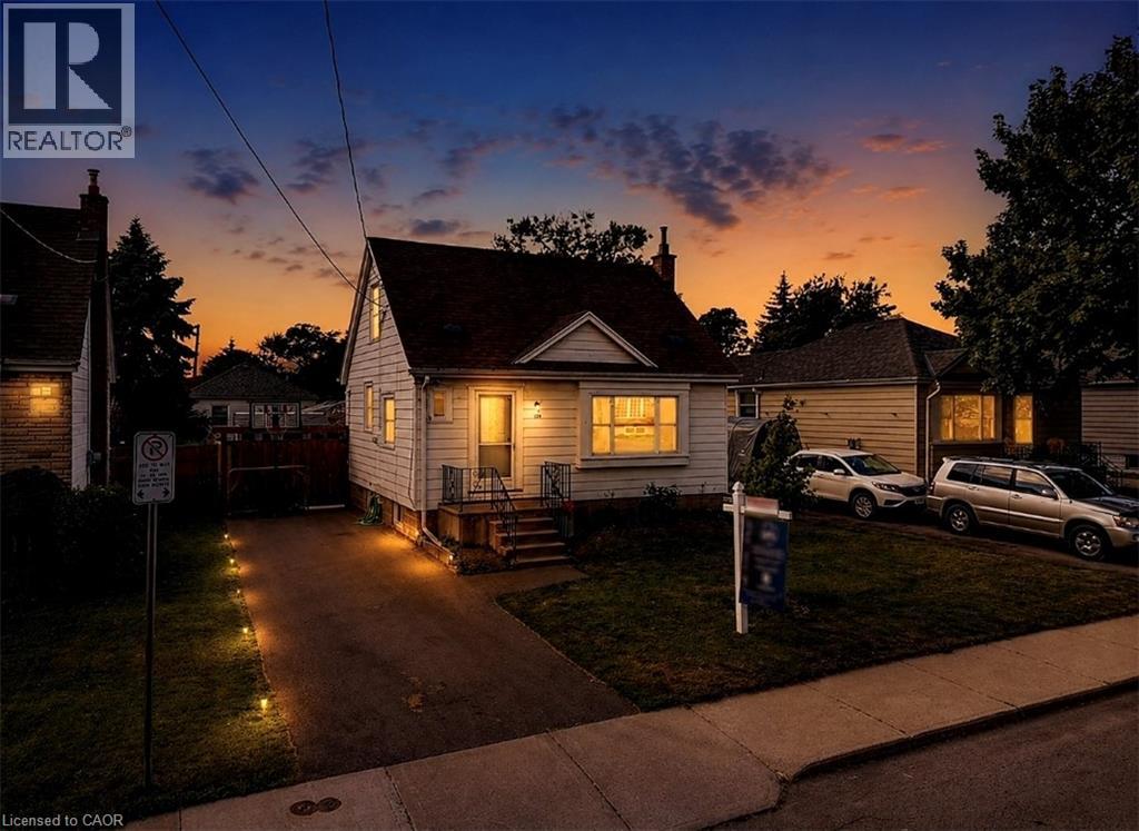 128 EAST 39TH Street, Hamilton, Ontario