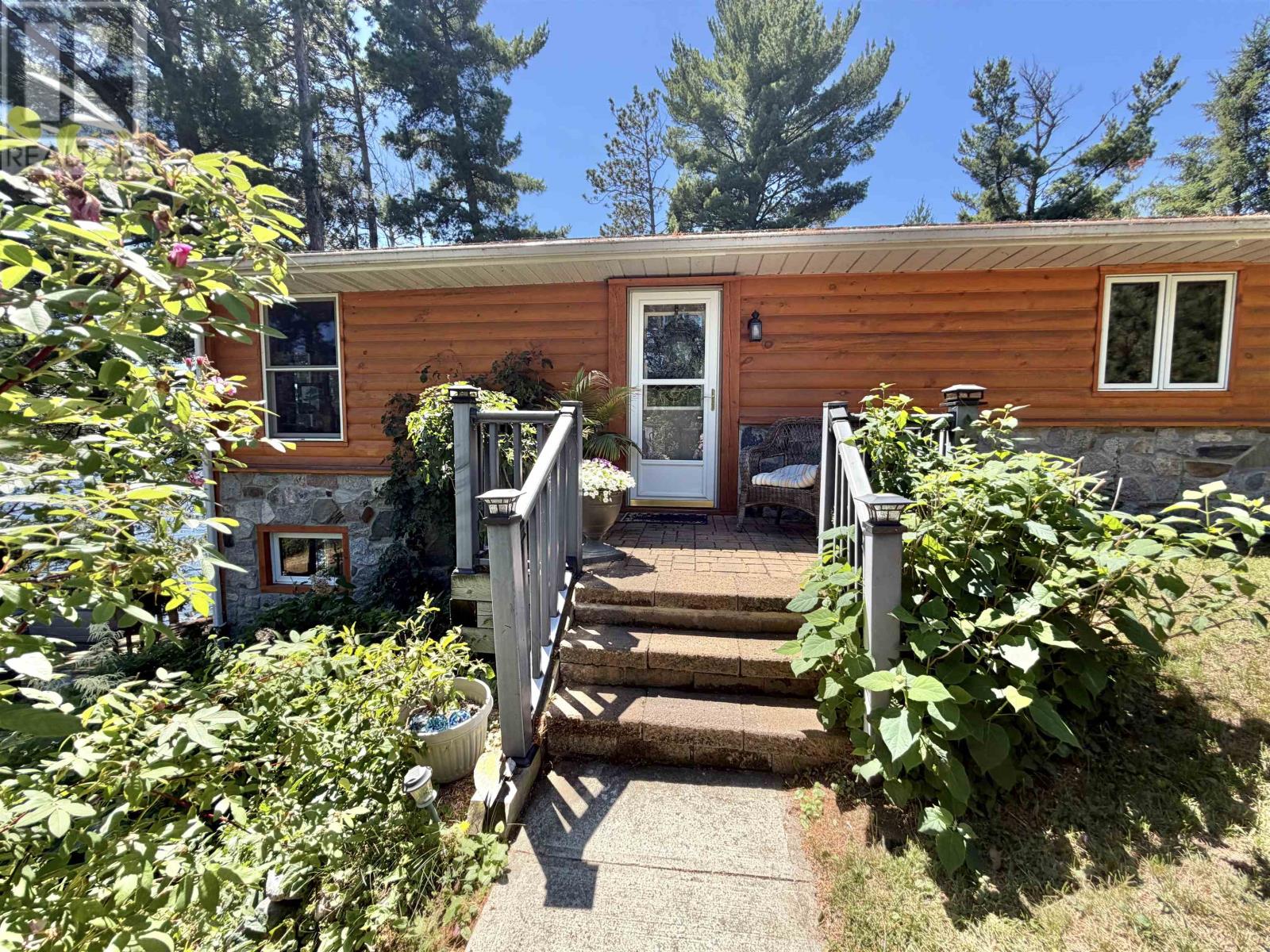 543a Reef Point Rd, Fort Frances, Ontario  P9A 3M3 - Photo 4 - TB2601752