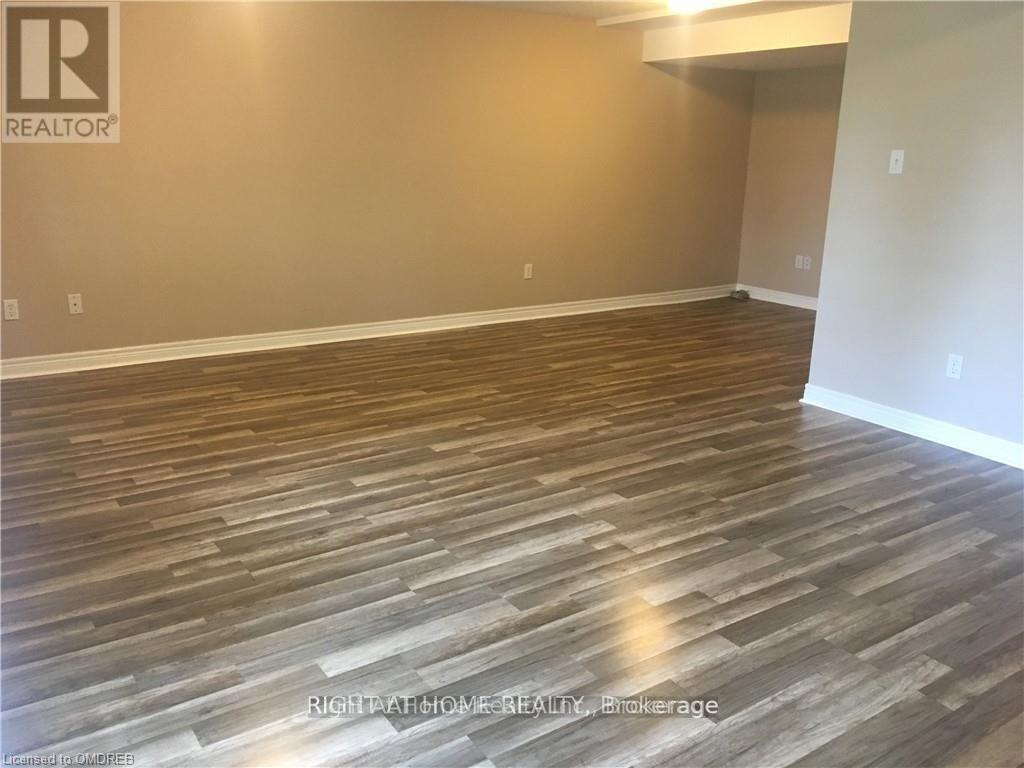 2234 Country Club Drive, Burlington, Ontario  L7M 5A8 - Photo 19 - W13564034