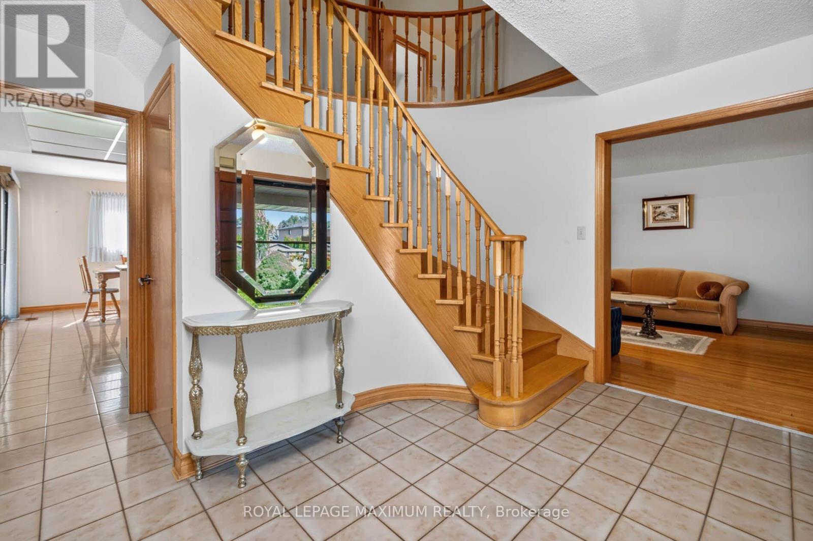 162 Wigwoss Drive, Vaughan, Ontario  L4L 2R2 - Photo 4 - N13564170