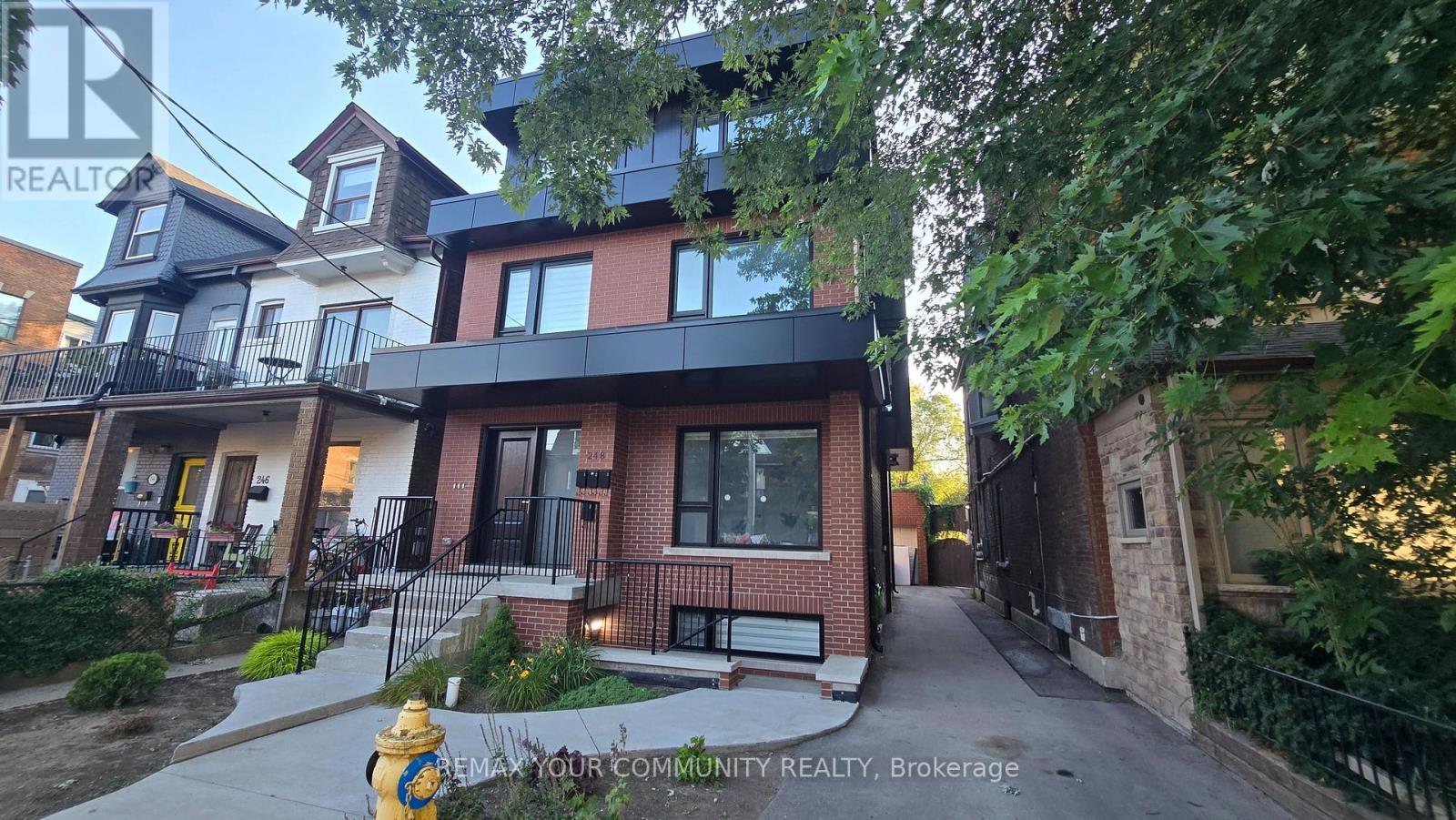 BSMT - 248 GLADSTONE AVENUE, Toronto, Ontario