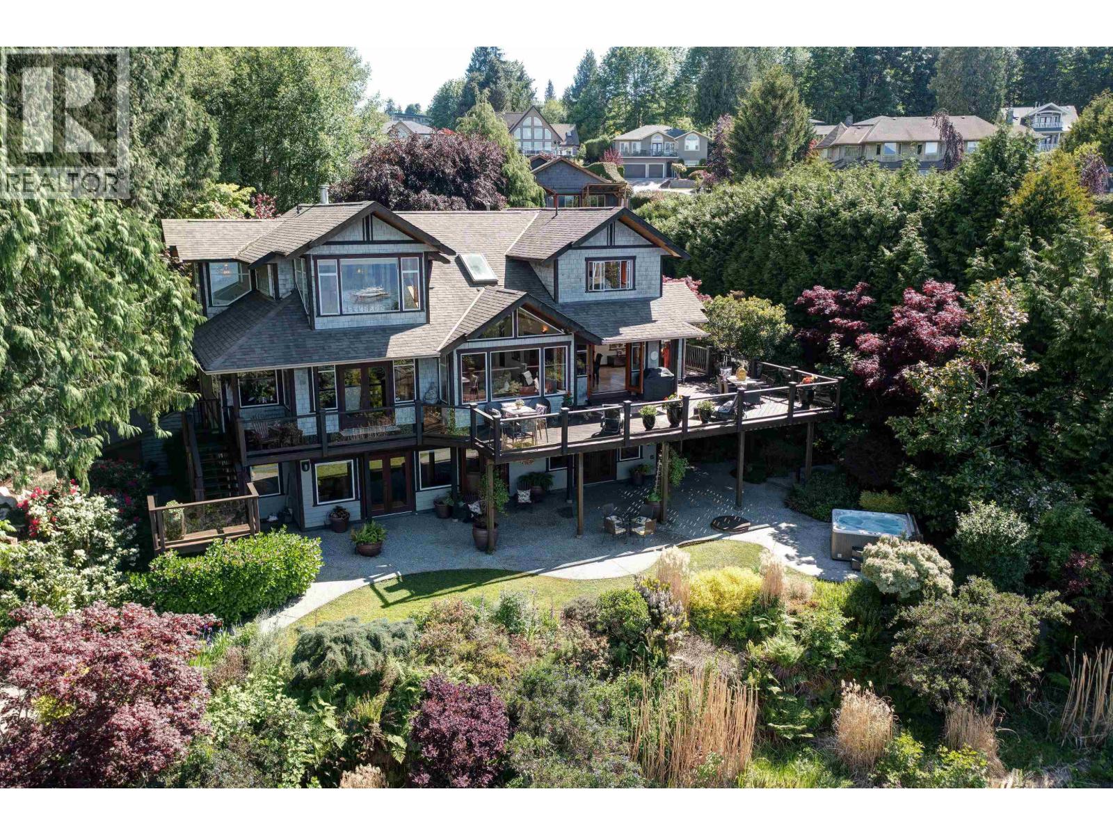 6480 Shoreline Place, Sechelt, British Columbia  V7Z 0L1 - Photo 2 - R3146334
