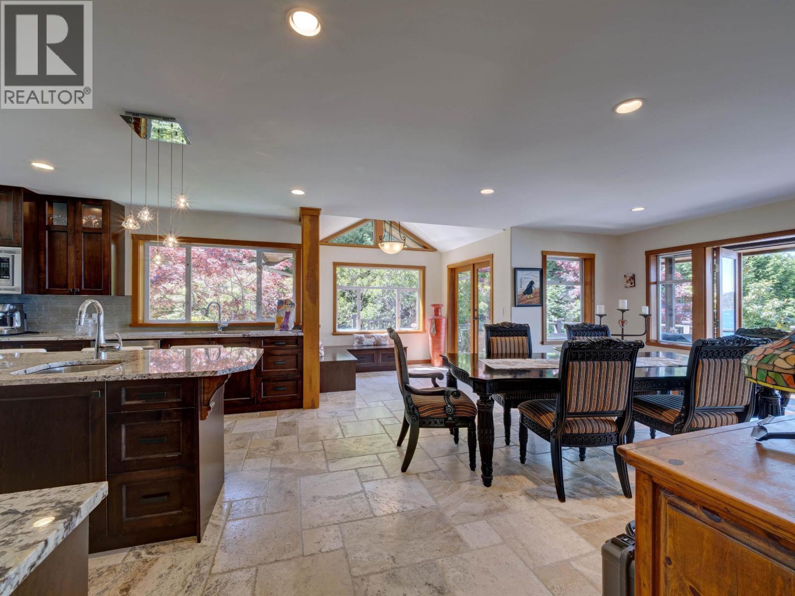 6480 Shoreline Place, Sechelt, British Columbia  V7Z 0L1 - Photo 20 - R3146334