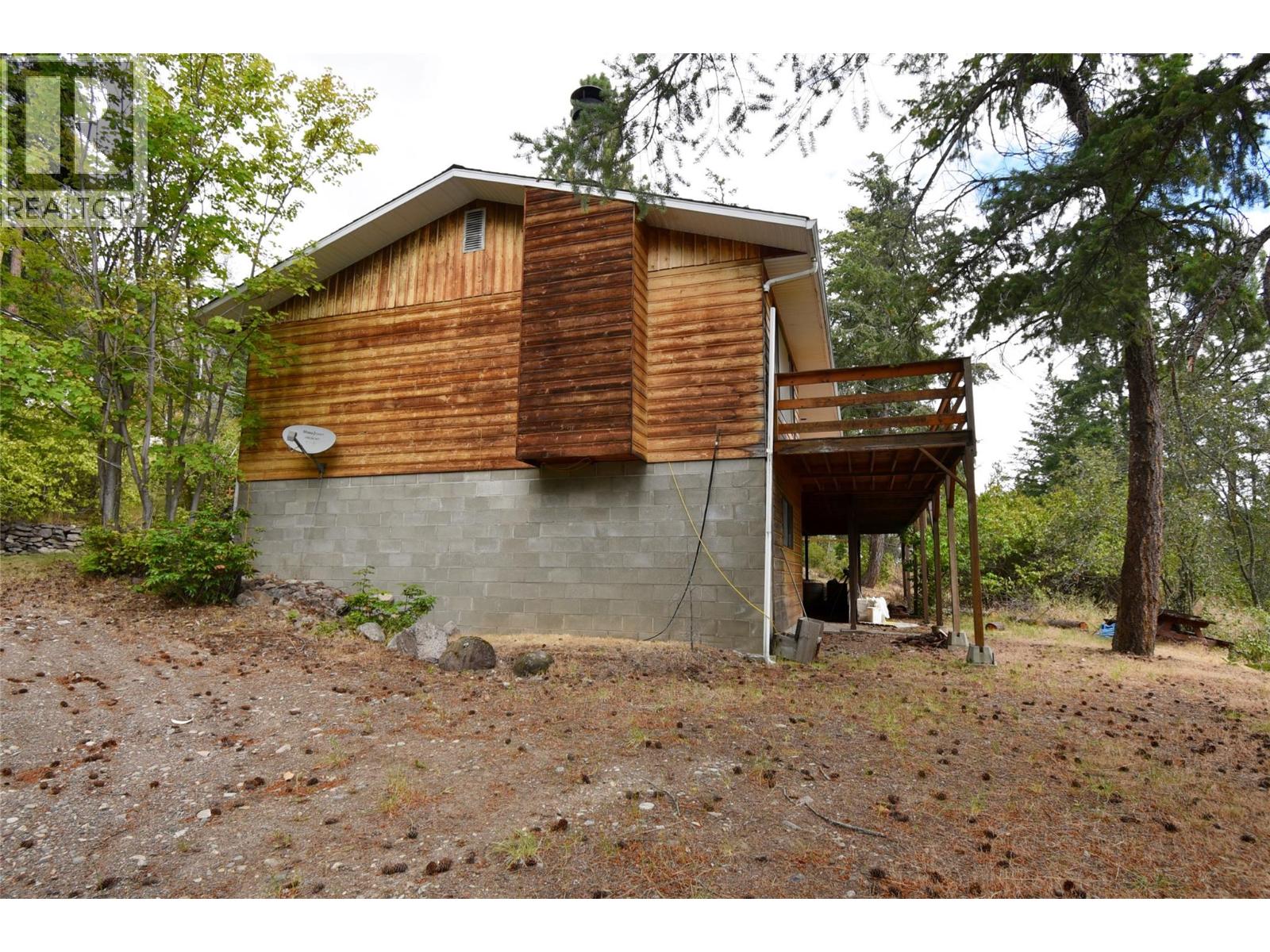 398 Kildare Way, Vernon, British Columbia  V1H 2C7 - Photo 8 - 10394435