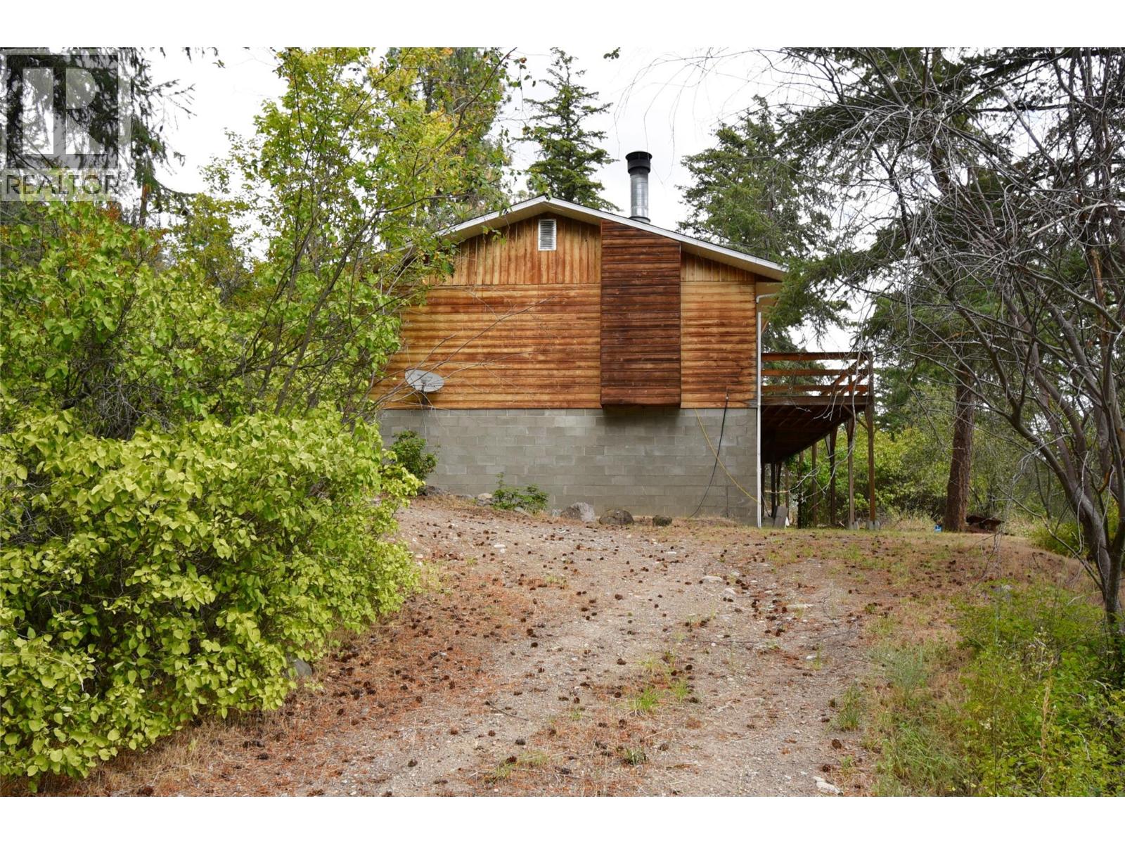 398 Kildare Way, Vernon, British Columbia  V1H 2C7 - Photo 9 - 10394435