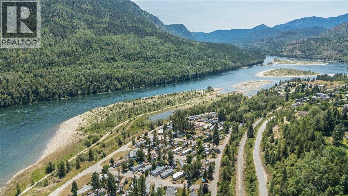 500 16th Avenue Unit# 41, Genelle, British Columbia  V0G 1G0 - Photo 3 - 10394639