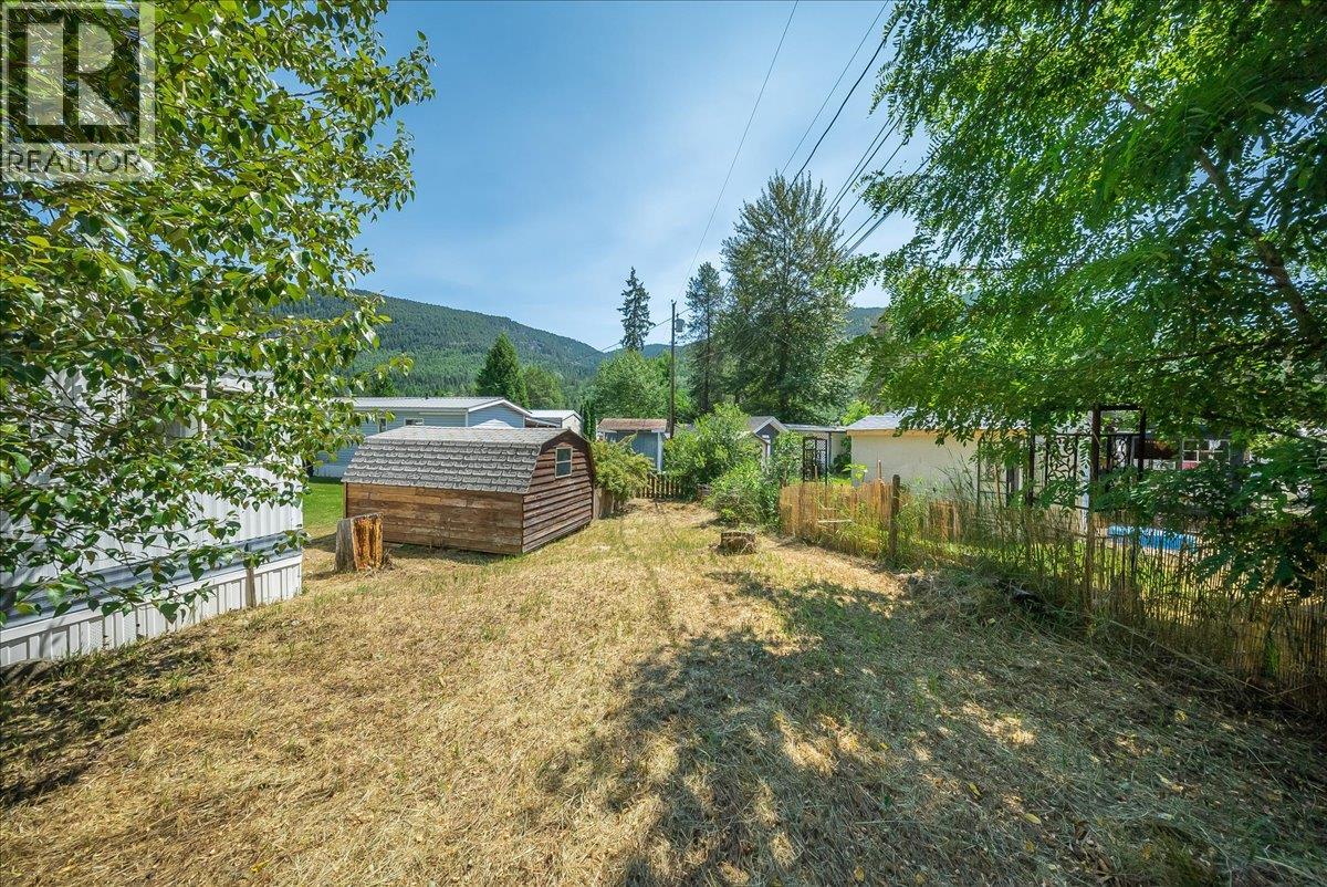 500 16th Avenue Unit# 41, Genelle, British Columbia  V0G 1G0 - Photo 42 - 10394639