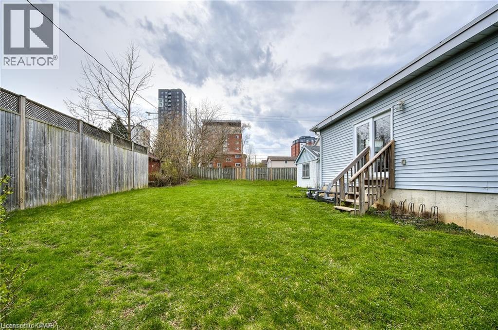 29 Marshall Street Unit# A, Waterloo, Ontario  N2J 2T3 - Photo 20 - 40848273