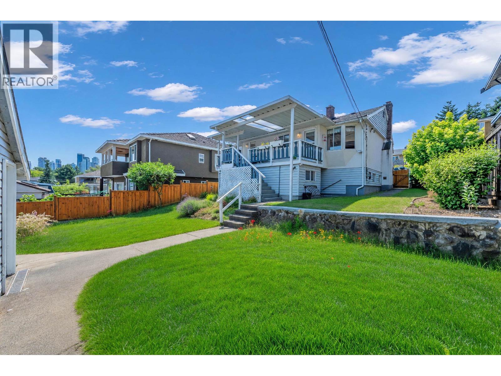 4438 Darwin Avenue, Burnaby, British Columbia  V5G 3E6 - Photo 9 - R3146343