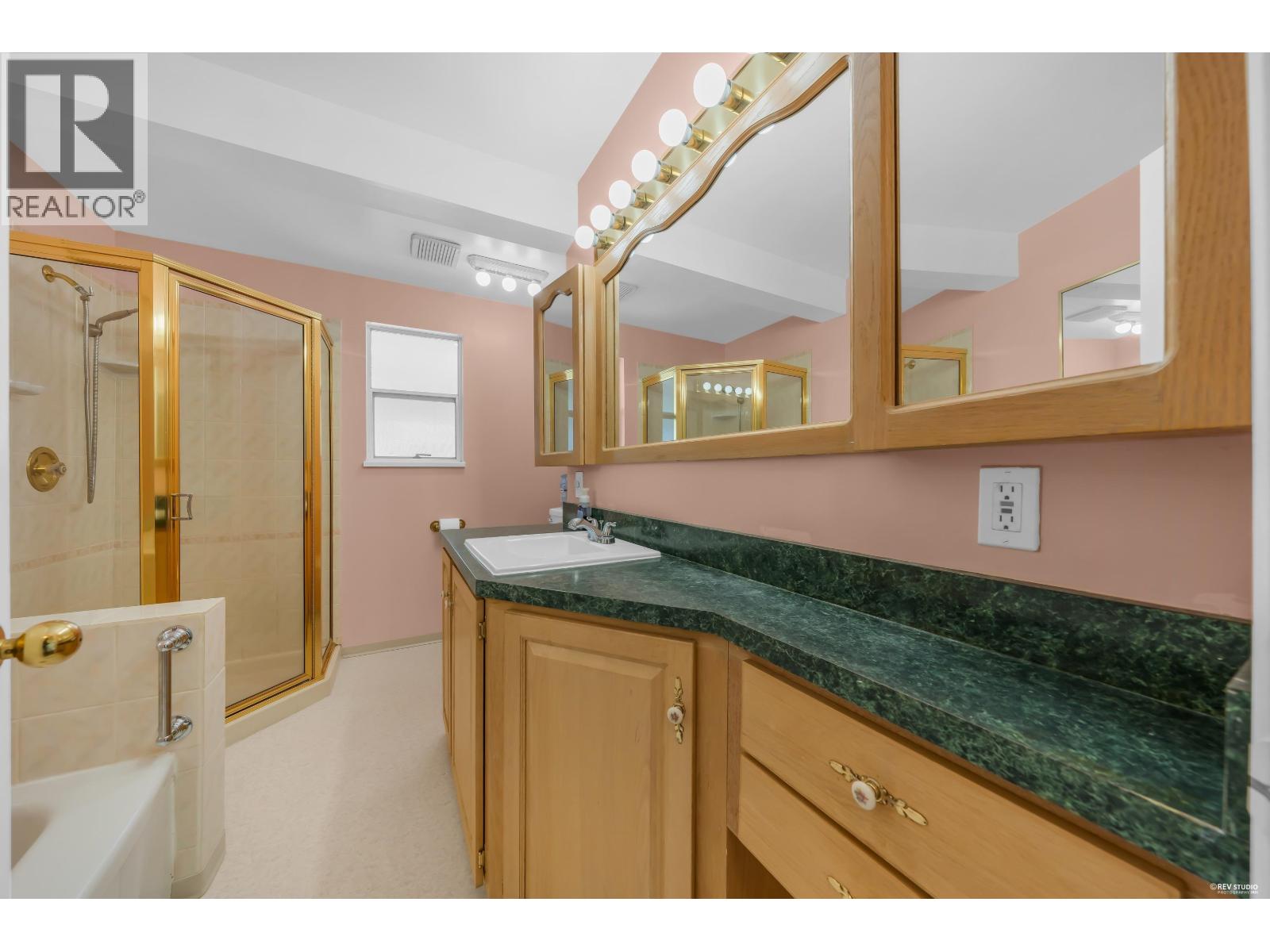 4438 Darwin Avenue, Burnaby, British Columbia  V5G 3E6 - Photo 19 - R3146343