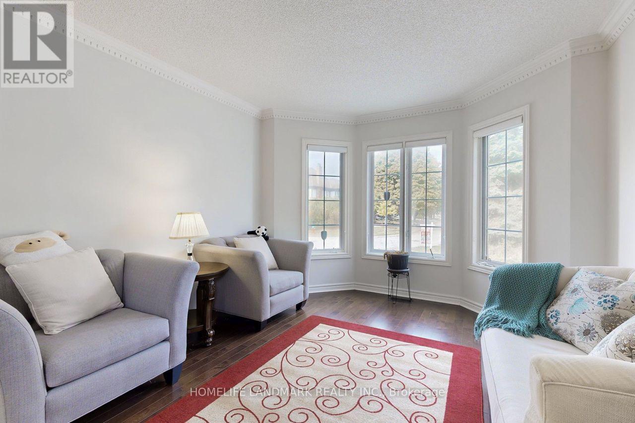 46 Green Ash Crescent, Richmond Hill, Ontario  L4B 3S1 - Photo 4 - N13564222