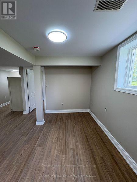 3404 Monica Drive N, Mississauga, Ontario  L4T 3E7 - Photo 6 - W13564186