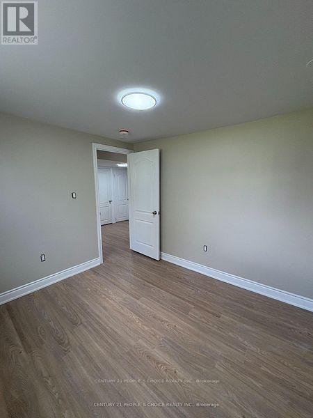 3404 Monica Drive N, Mississauga, Ontario  L4T 3E7 - Photo 7 - W13564186