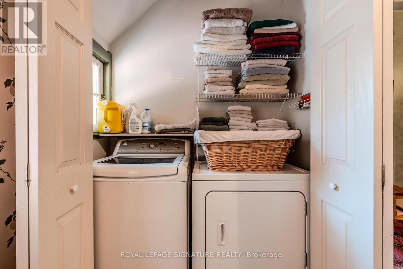 Main - 295 Indian Road, Toronto, Ontario  M6R 2X5 - Photo 29 - W13564238