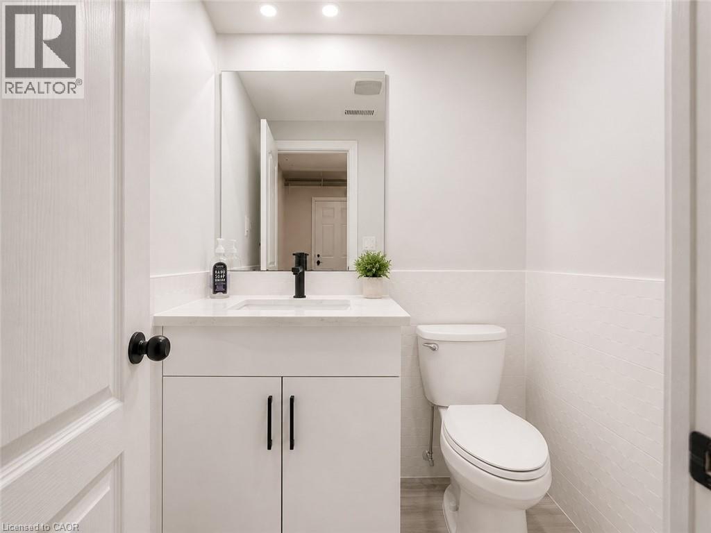 212 Colton Circle, Kitchener, Ontario  N2A 4K2 - Photo 17 - 40848077