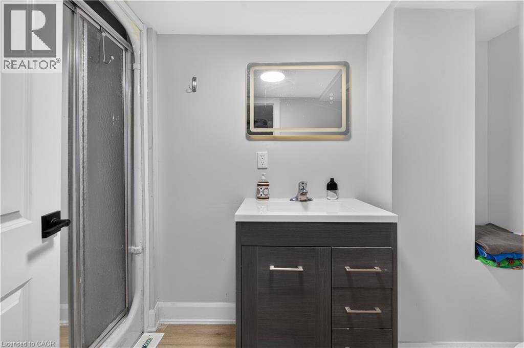31 Marion Place Unit# Lower, Stoney Creek, Ontario  L8G 1R6 - Photo 18 - 40847886