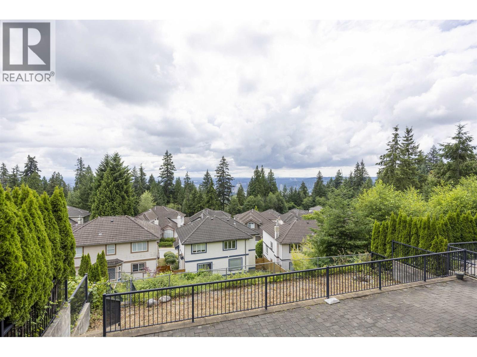 3010 Maplewood Court, Coquitlam, British Columbia  V3E 3P3 - Photo 32 - R3146381
